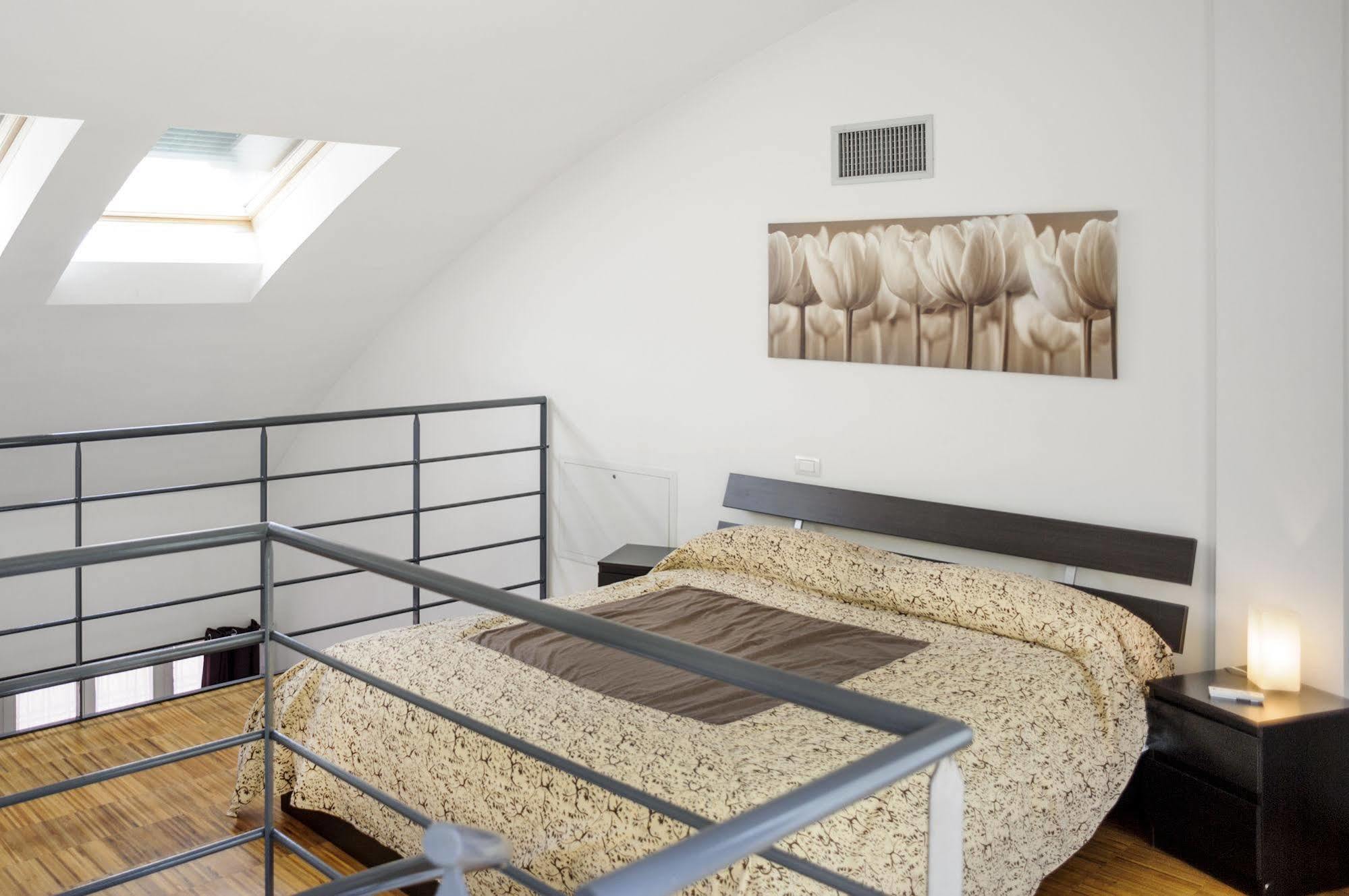 Isola Apartments Milan Exterior photo